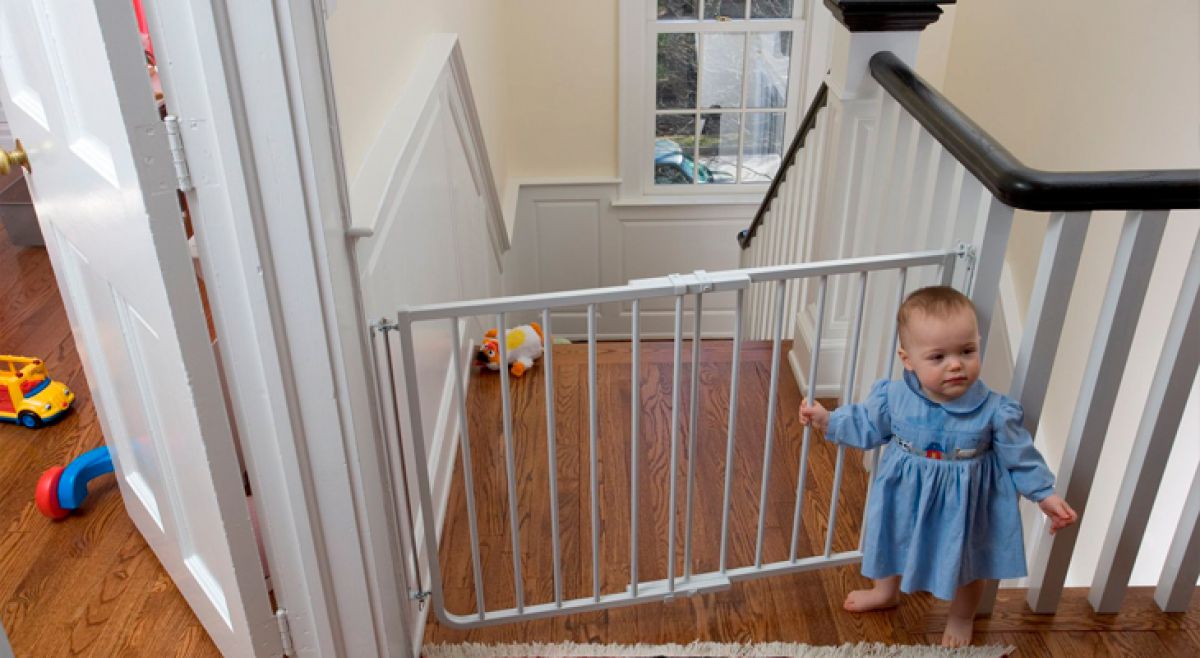 Дом, лестница, дети. Защита лестниц от детей 4341