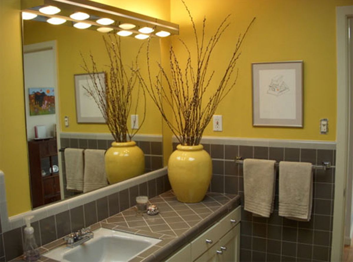 В интерьере - желтый цвет. Прихожая, ванная, гостиная, кухня в желтом 4521