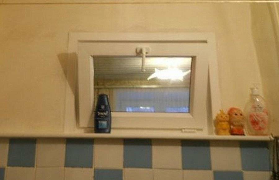 Окно между ванной и кухней 16440