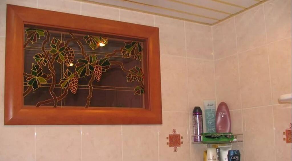 Окно между ванной и кухней 16444