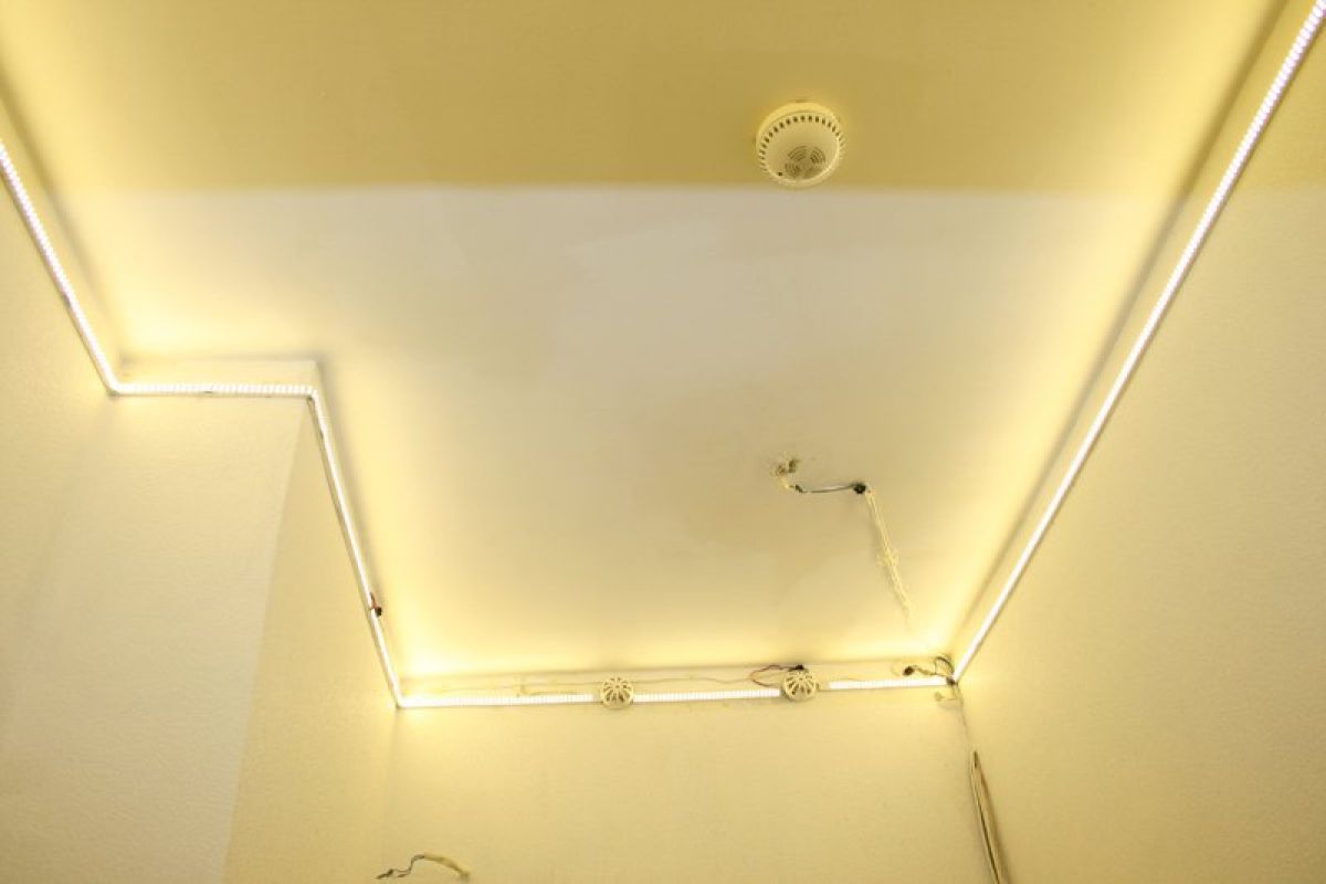 Светодиодная лента на потолок 10687