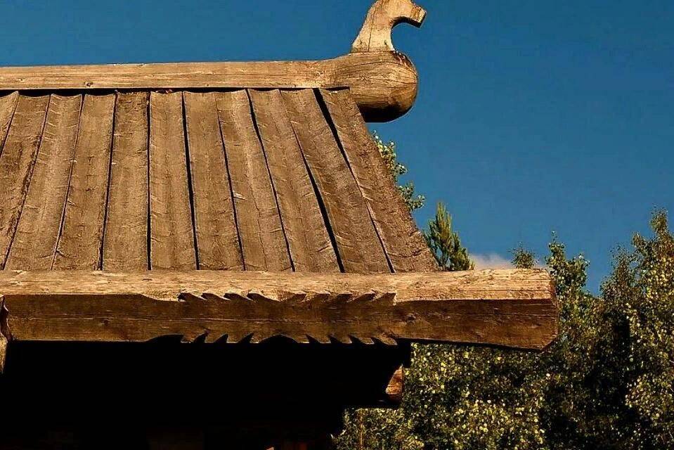 Крыша деревянного дома 18735